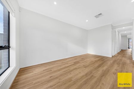 Live Smarter. Live Stylish. Live Here. - Photo 5