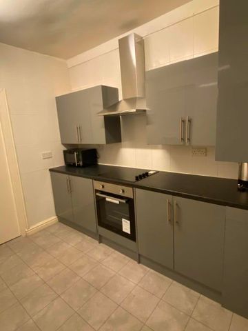 Connaught Road, Liverpool. - Photo 4