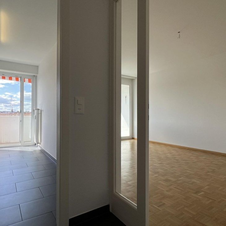 Lichtdurchflutete Wohnung zwischen dem Wettstein- und Messeplatz - Photo 1