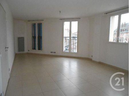 Location Appartement 3 pièces 90m² COULOMMIERS 77120 - Photo 2