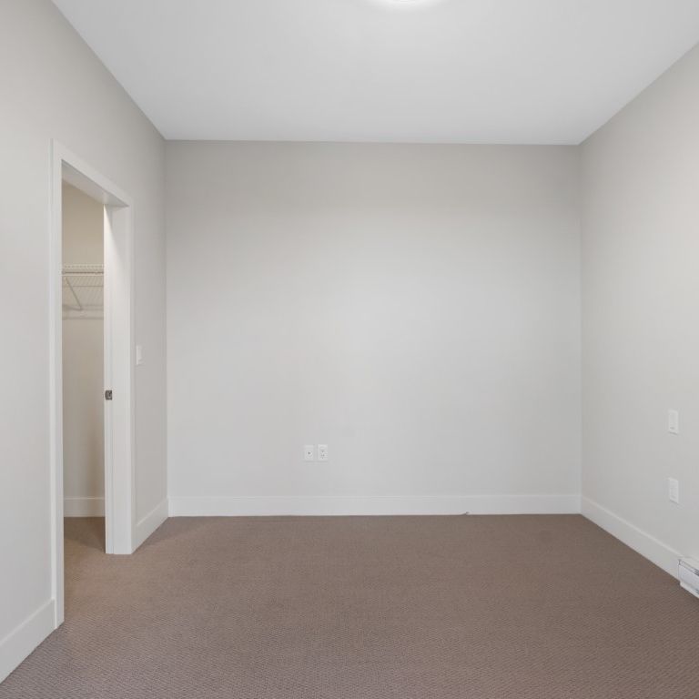 CINEMA APTS - 606B - C606B - Photo 1
