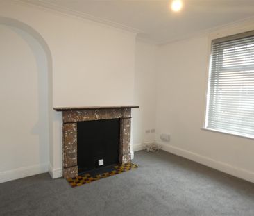3 bed terraced house to rent in Ebor Street, Heaton - Photo 1