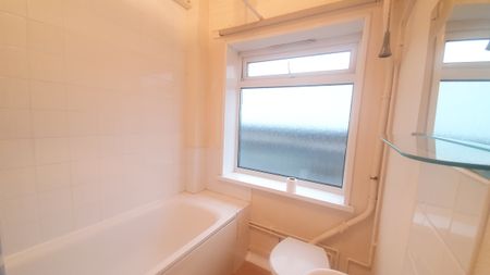 2 bedroom apartment to rent Lodge Road, Southampton, SO14 - Photo 5