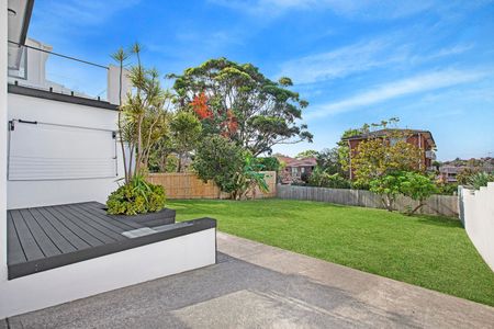 Home For Rent - Photo 3