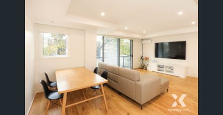 Step into a Furnished Renovated Apartment in the Heart of South Melbourne's Finest Gem! - Photo 4