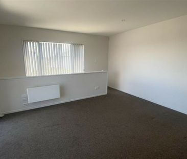 In the Hub of Takanini - Photo 2