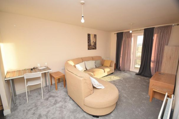 2 bedroom flat to rent - Photo 1