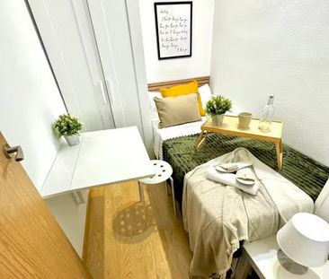 Calle de Vicente Blasco Ibez, Madrid, Community of Madrid 28050 - Photo 2