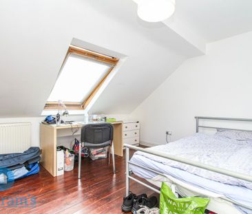 6 bed Mid Terraced House for Rent - Photo 5