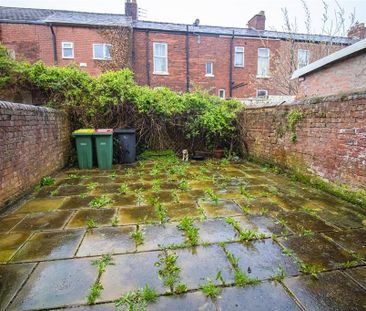 2 bedroom terraced house to rent - Photo 6