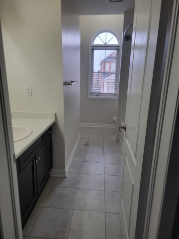 For Lease - 1542 Tough Gate, Milton, Ontario - Photo 2