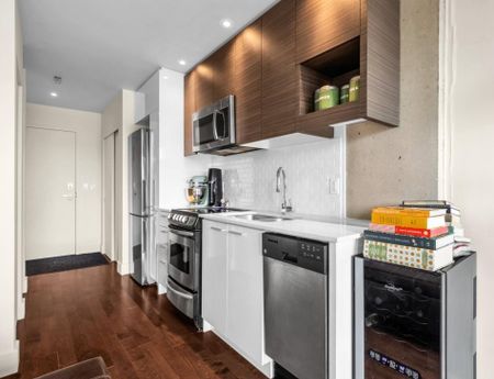 Appartement à louer - Montréal (Ville-Marie) (La Cité du Multimédia) - Photo 4