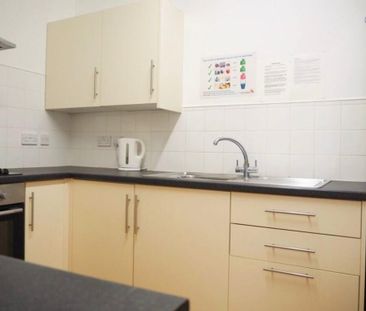 3 bedroom house share to rent - Photo 1