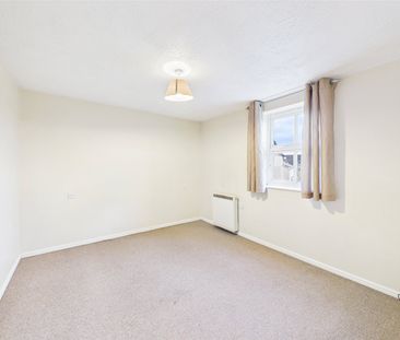 Hallen Close, Emersons Green, Bristol, BS16 - Photo 2