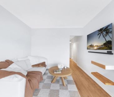 Elegant Boutique Living with Gorgeous Primrose Park Views - Photo 1