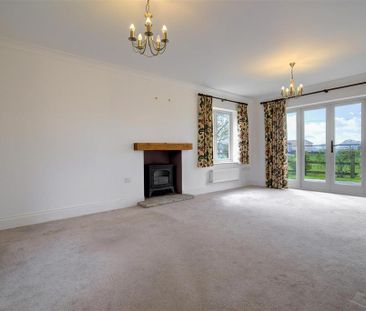 3 bedroom detached house to rent - Photo 5