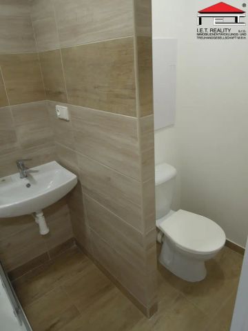 Pronájem bytu 1+1, 28 m - Photo 3