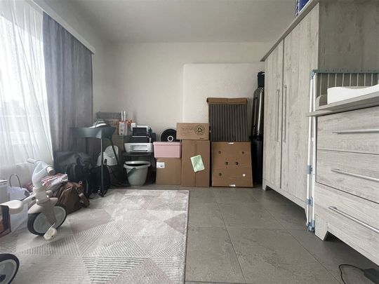 Gezellig en ruim gerenoveerd appartement op wandelafstand van station en centrum - Photo 1