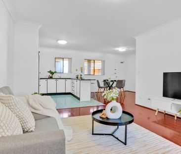 Brilliant Location - Photo 2