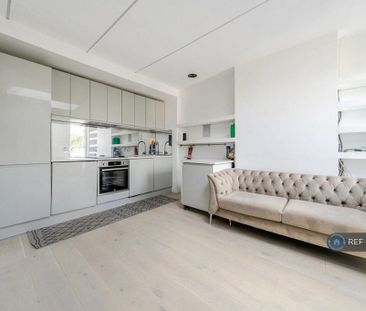 2 bedroom maisonette to rent - Photo 2