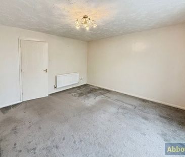 Pollards Close, Rochford - Photo 2