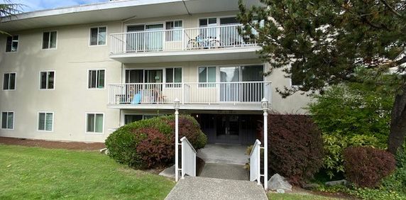 Fairview court Holdings - Photo 2