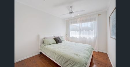 QUIET LOCATION, OPEN PLAN LIVING, WALK TO TOWN - Photo 5