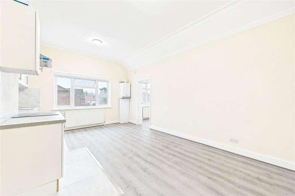 Newbury House, Andover Road, Newbury, Berkshire, RG14 - Photo 1