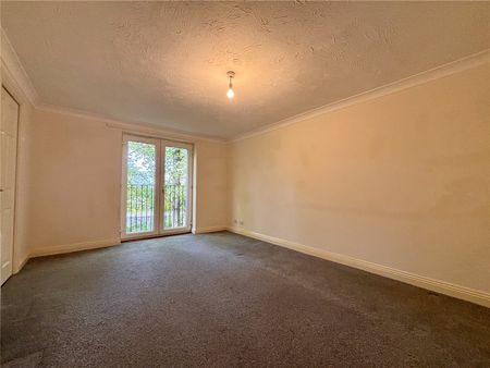 Gould Close, Newbury, Berkshire, RG14 - Photo 2