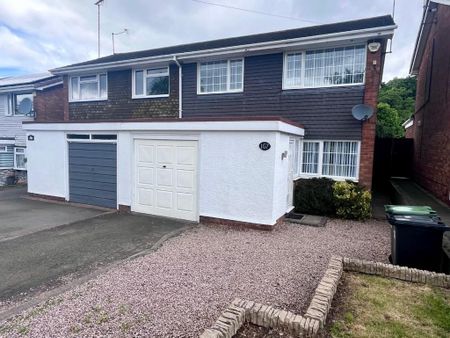 3 bedroom semi-detached house to rent - Photo 4