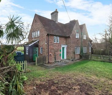 3 bedroom semi-detached house to rent - Photo 2