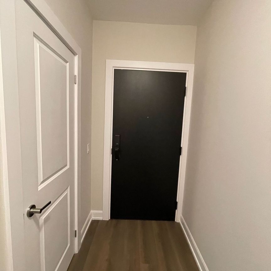 For Lease - 3220 William Coltson Avenue Unit# 1210, Oakville, Ontario - Photo 1