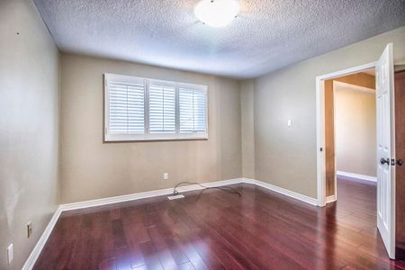 For Lease - 2667 Wynten Way, Oakville, Ontario - Photo 5