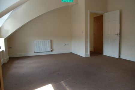 2 bedroom block of apartments to rent - Photo 4