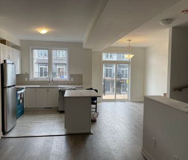 For Lease - 203 Attwell Private, Kanata, Ontario - Photo 6