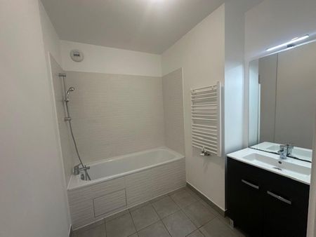 location Appartement T3 DE 63.5m² À COLOMBES - Photo 5