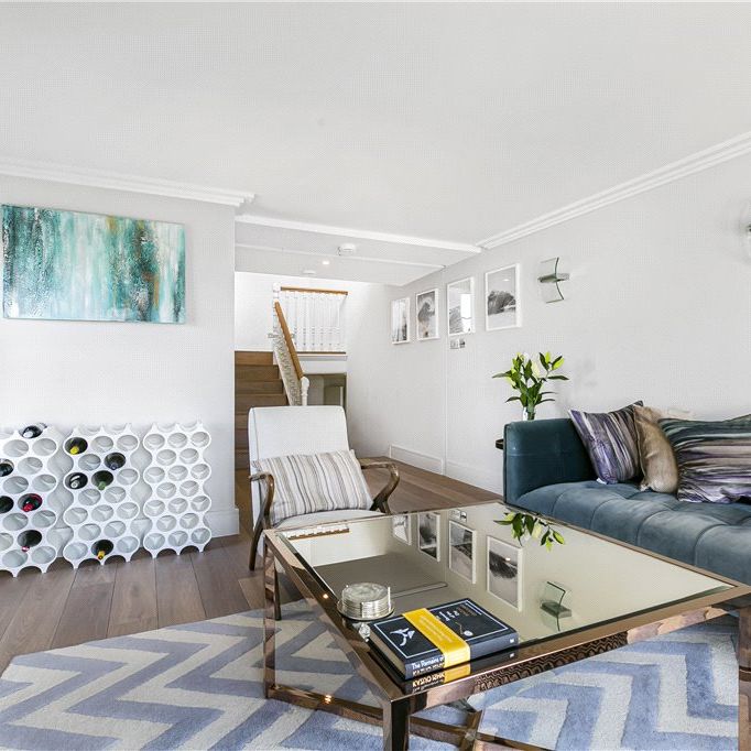 St. James’s Drive, London, SW17 7RN - Photo 1