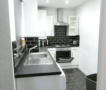 3 Bed Terraced House, Romney Street, M6 - Photo 4