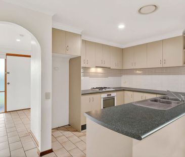 Comfortable Living in a Quiet Court Location - Photo 5