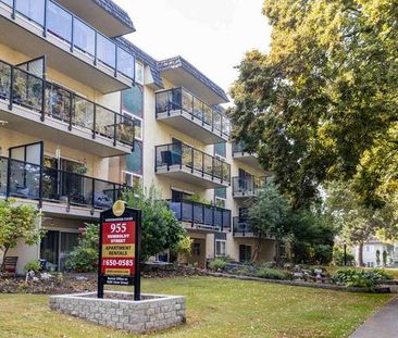 Westminster Court | 955 Humboldt Street, Victoria - Photo 1