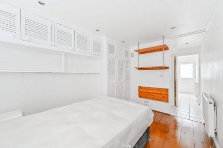 Studio to rent - Photo 2