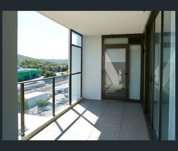 Modern 3 Bedroom Apartment & Central to Gosford CBD - Photo 3