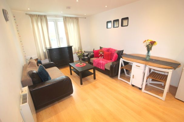 Stoke Road, Slough - Photo 1