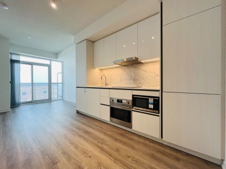 For Lease - 8 Interchange Way Unit# 3802, Vaughan, Ontario - Photo 3