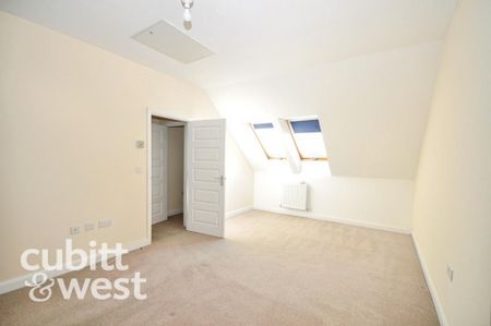 4 bedroom townhouse to rent - Photo 5