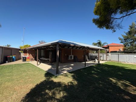 Quiet Court with Impressive Shed! - Photo 2