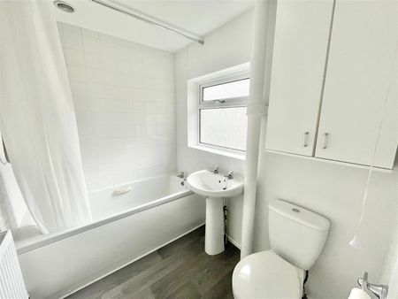 Manadon, Plymouth - Photo 2