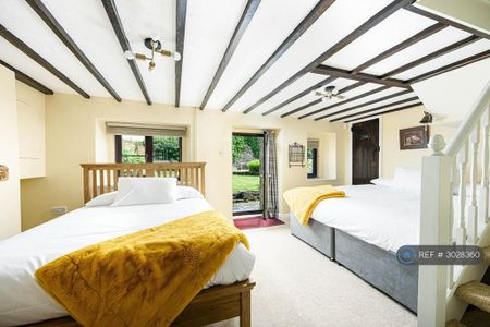 5 bedroom detached house to rent - Photo 4