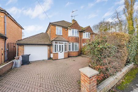 3 bedroom semi-detached house to rent - Photo 2