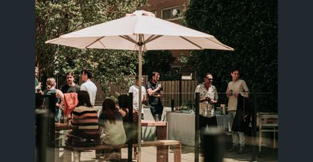 Fully furnished 2 Bedroom with everything included! - Photo 3